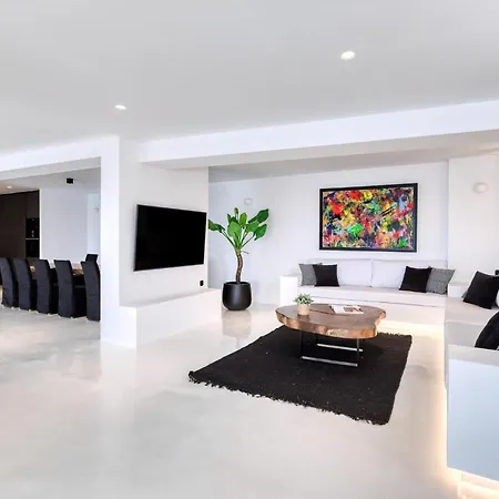 Phenomenal Mykonos 6 Bedrooms Paradise View Panoramic Sea Views Private Infinity Pool Psarou וילה